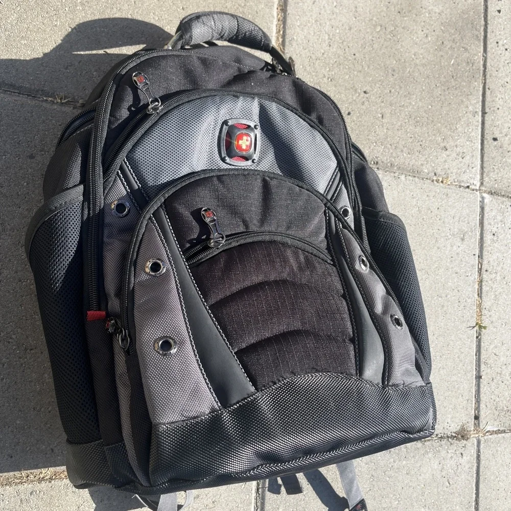 Swiss Gear Uline 16